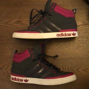 ▫️Adidas High Top Sneakers